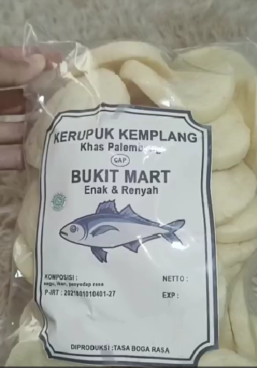 Kerupung kemplang rasa ikan